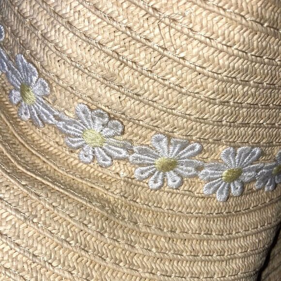 DAISIES Woven Straw Bucket Hat White Yellow Daisies Womens One Size Fits Most - Picture 5 of 8